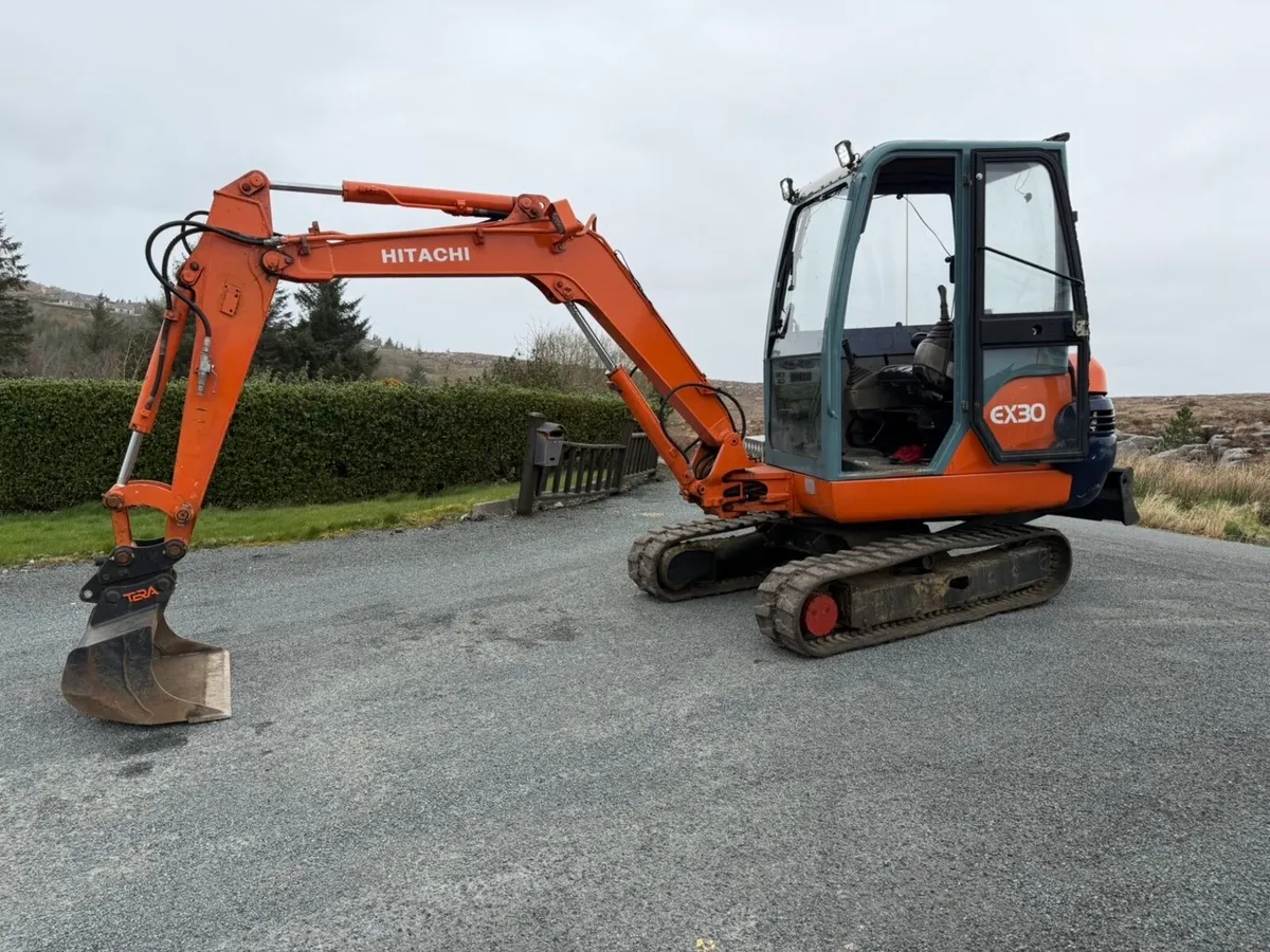 Hitachi ex30 - Image 1