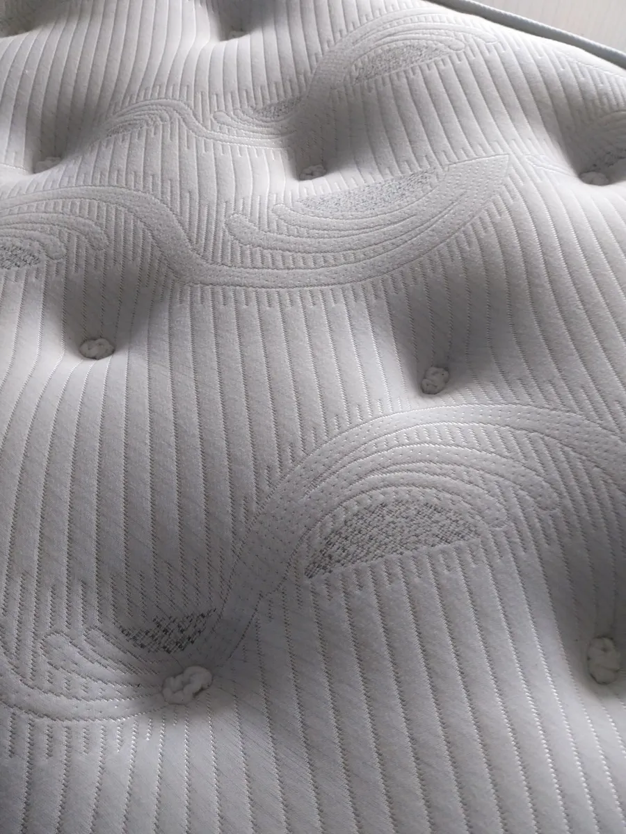 Single mattress - Image 1