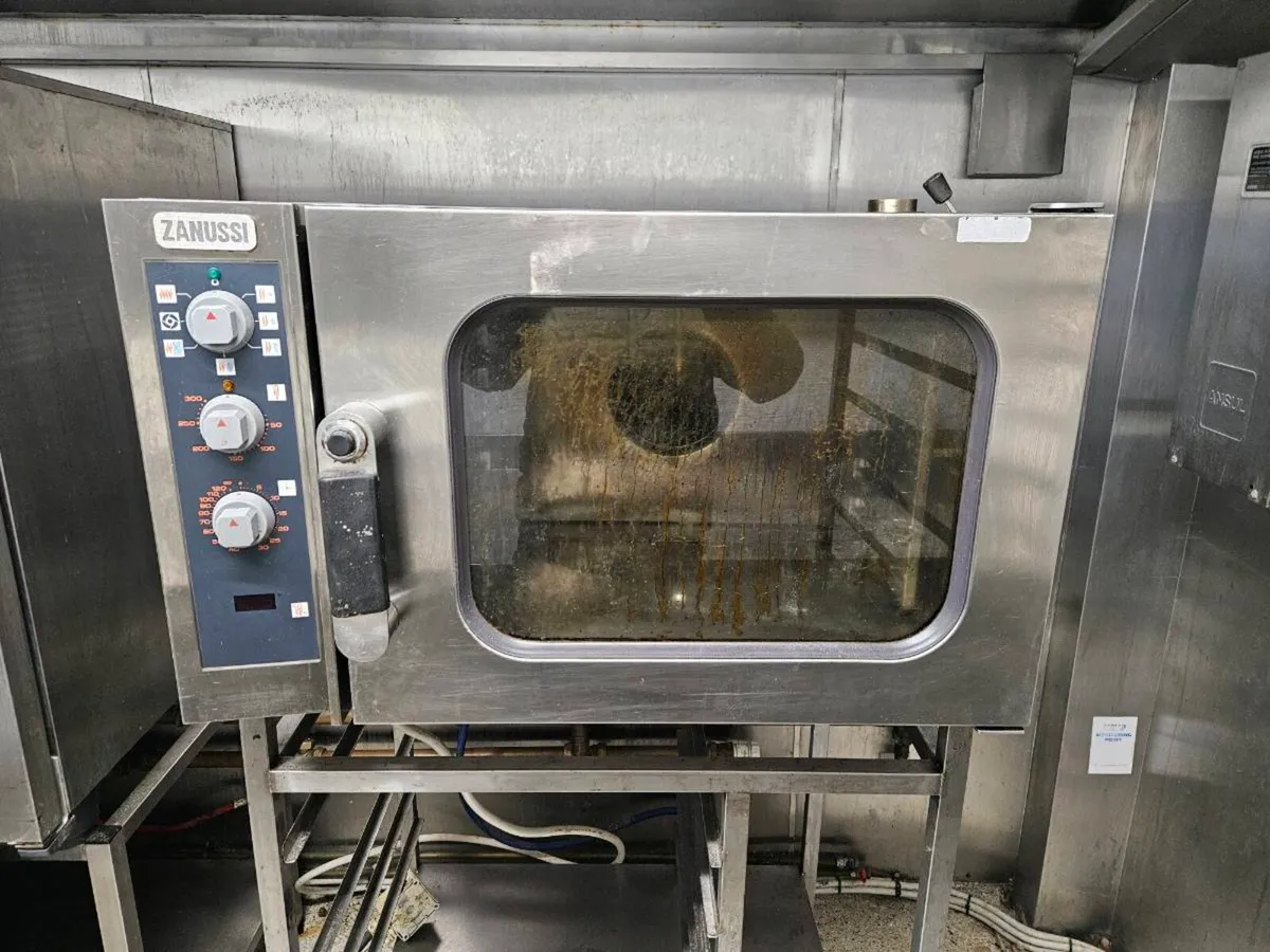 catering equipment Fridges & cookers - Image 1