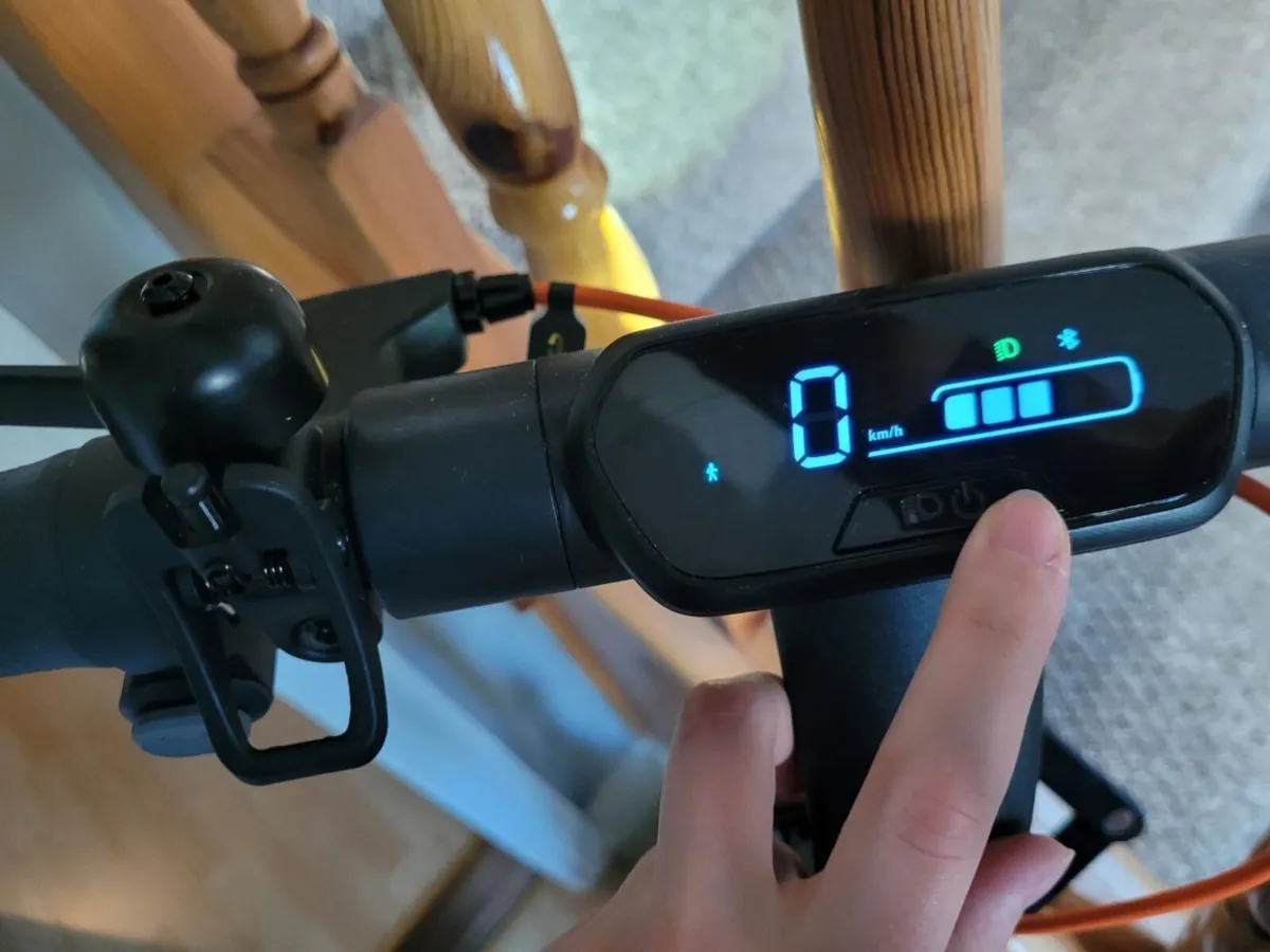 Electric Scooter Ninebot e2 Pro - Image 1