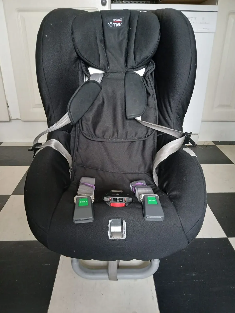 BRITAX ROMER MAX WAY CAR SEAT - Image 1