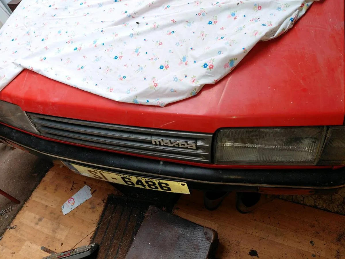 Mazda 323 - Image 2