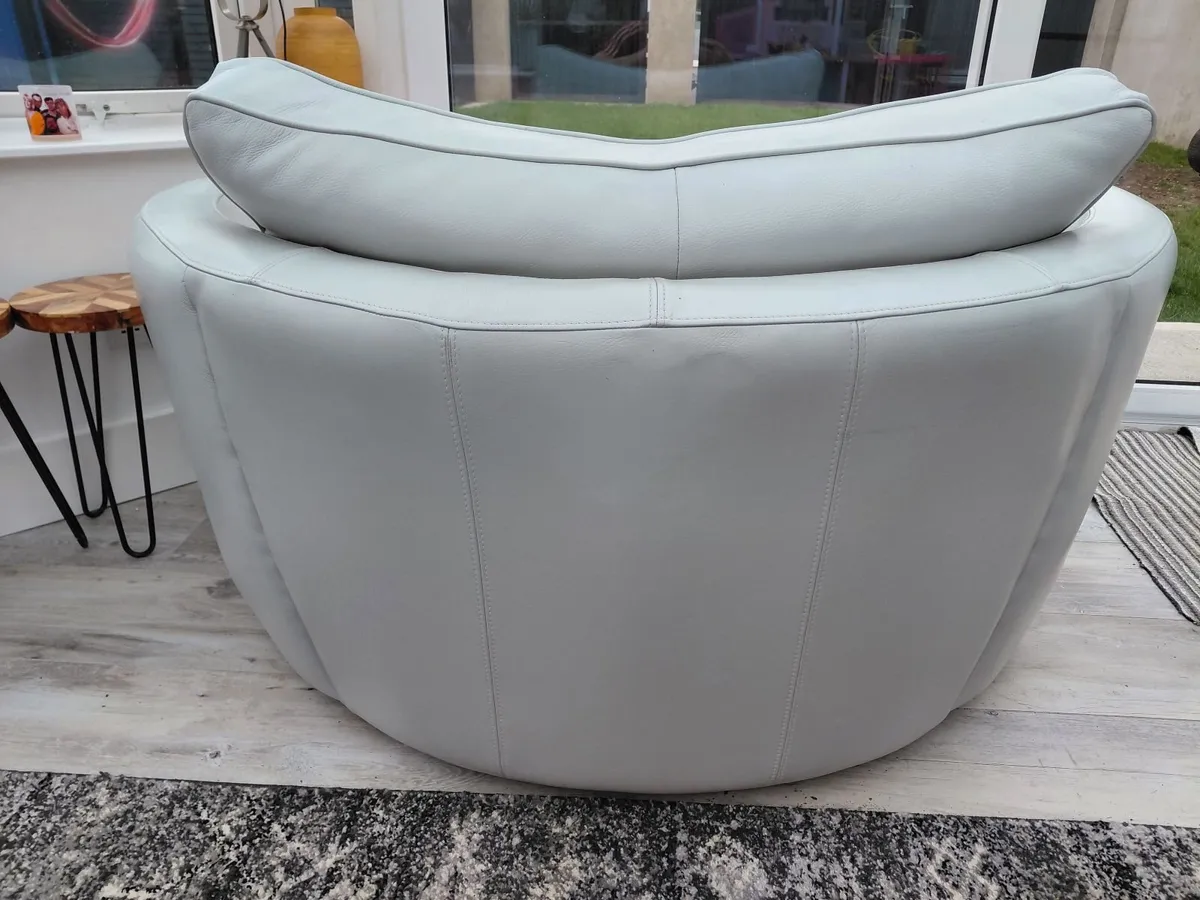 Leather swivel chair - Image 3