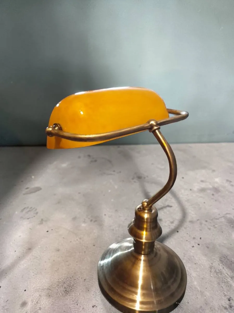 Large banker's lamp marbled amber - Image 1