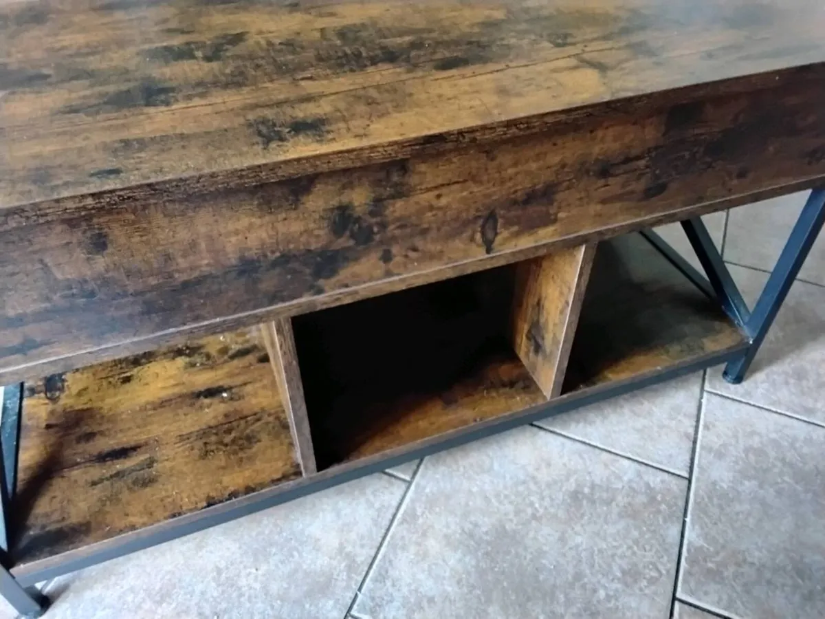 Coffee table - Image 1