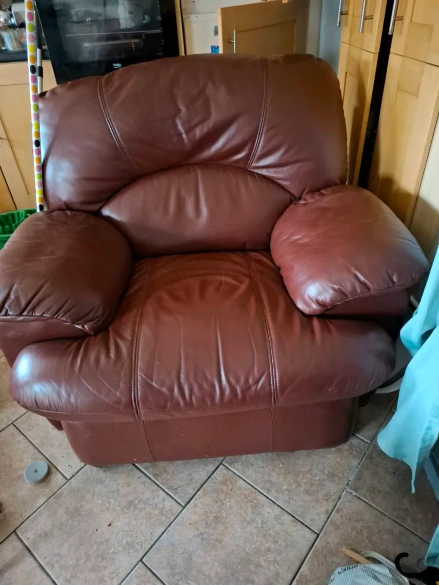 Leather armchair - Image 1