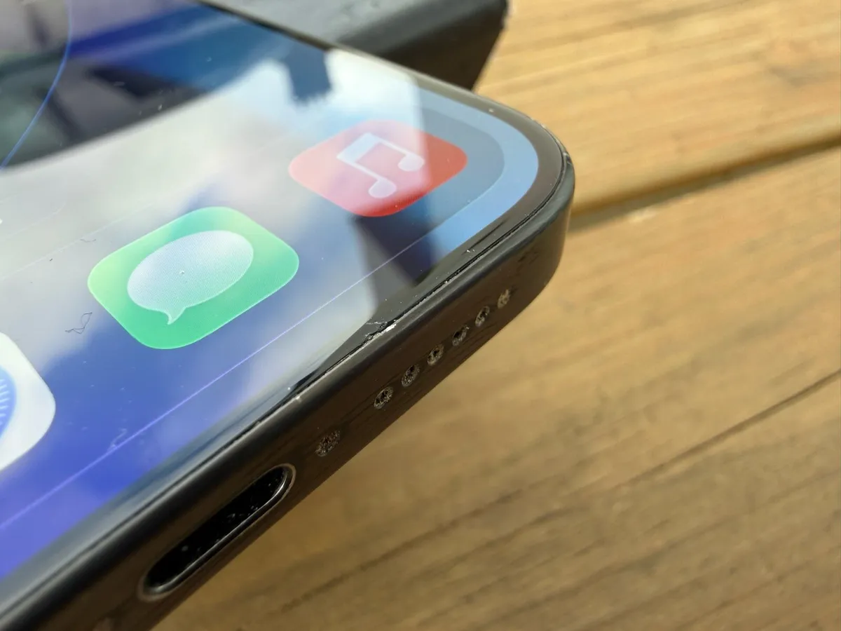 iPhone 15 Pro Max 1TB Unlocked 80% battery w/ case - Image 2