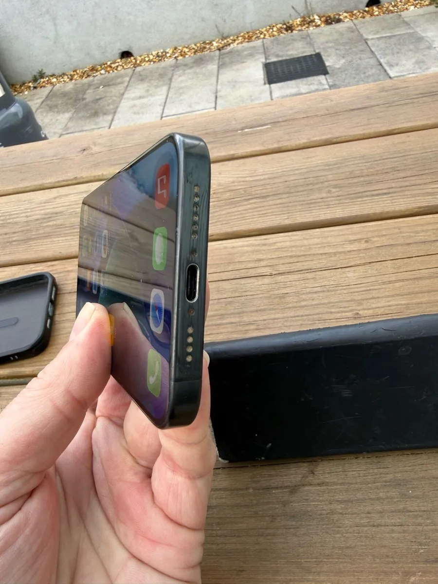 iPhone 15 Pro Max 1TB Unlocked 80% battery w/ case - Image 4