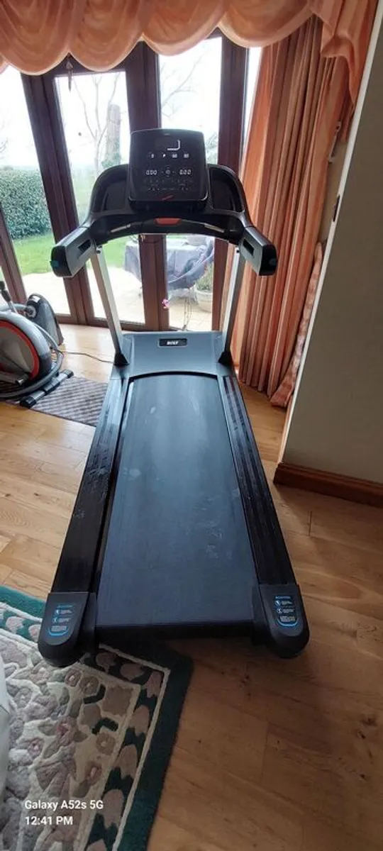 Treadmill and cross trainer - Image 1