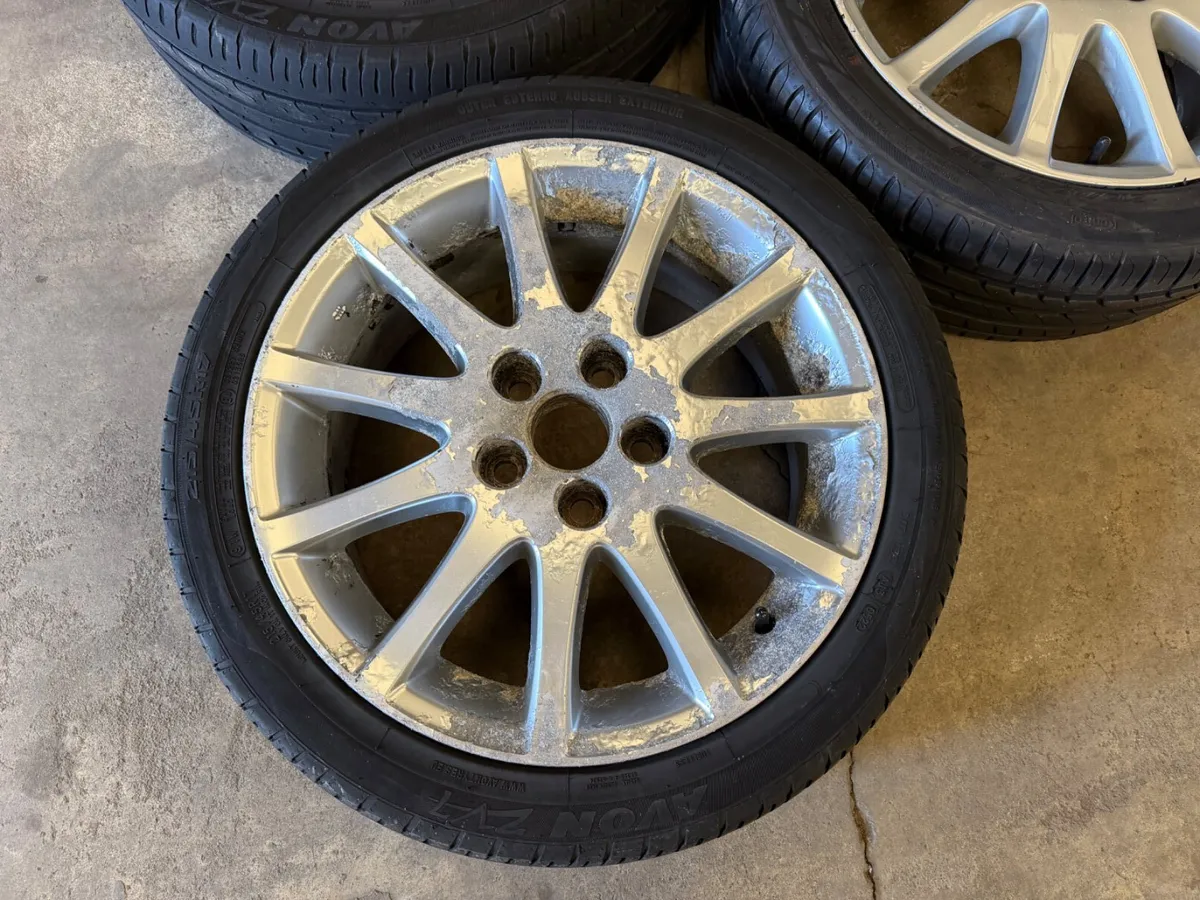 LEXUS IS200 SPORT ALLOYS - Image 3