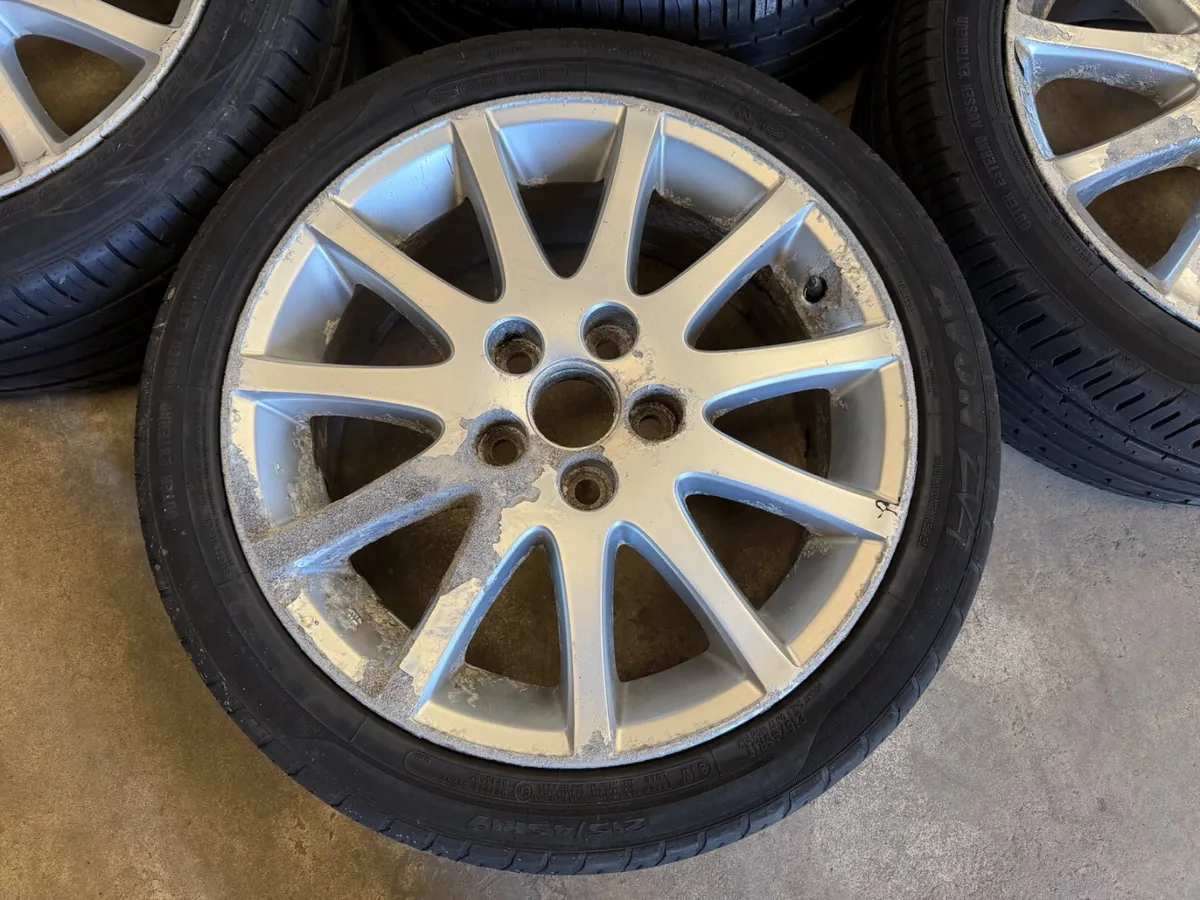 LEXUS IS200 SPORT ALLOYS - Image 4