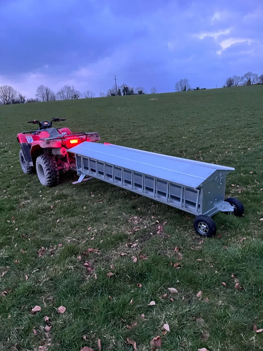 Lamb creep feeder - Image 1