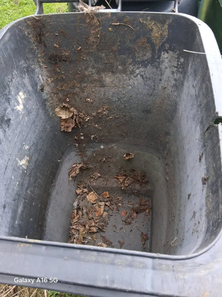 Water barrels - Image 3