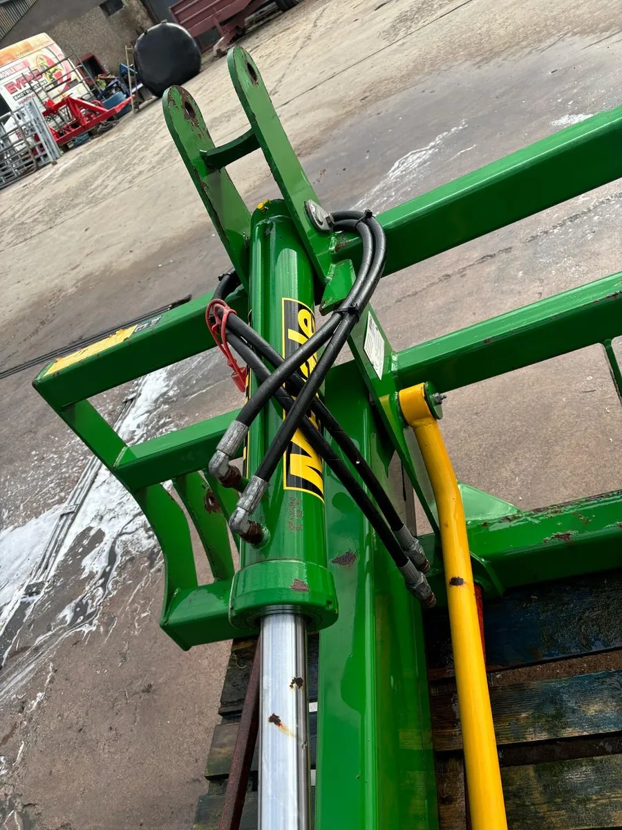 Bale splitter - Image 3