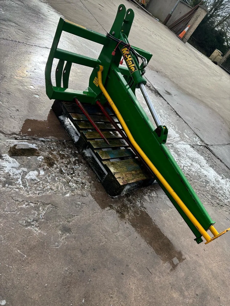 Bale splitter - Image 1