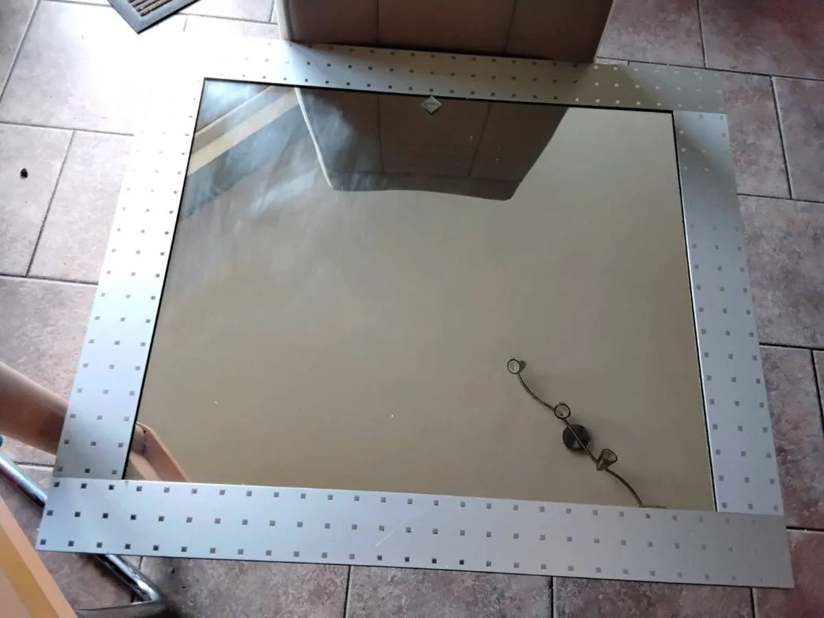 Bathroom mirrow - Image 2