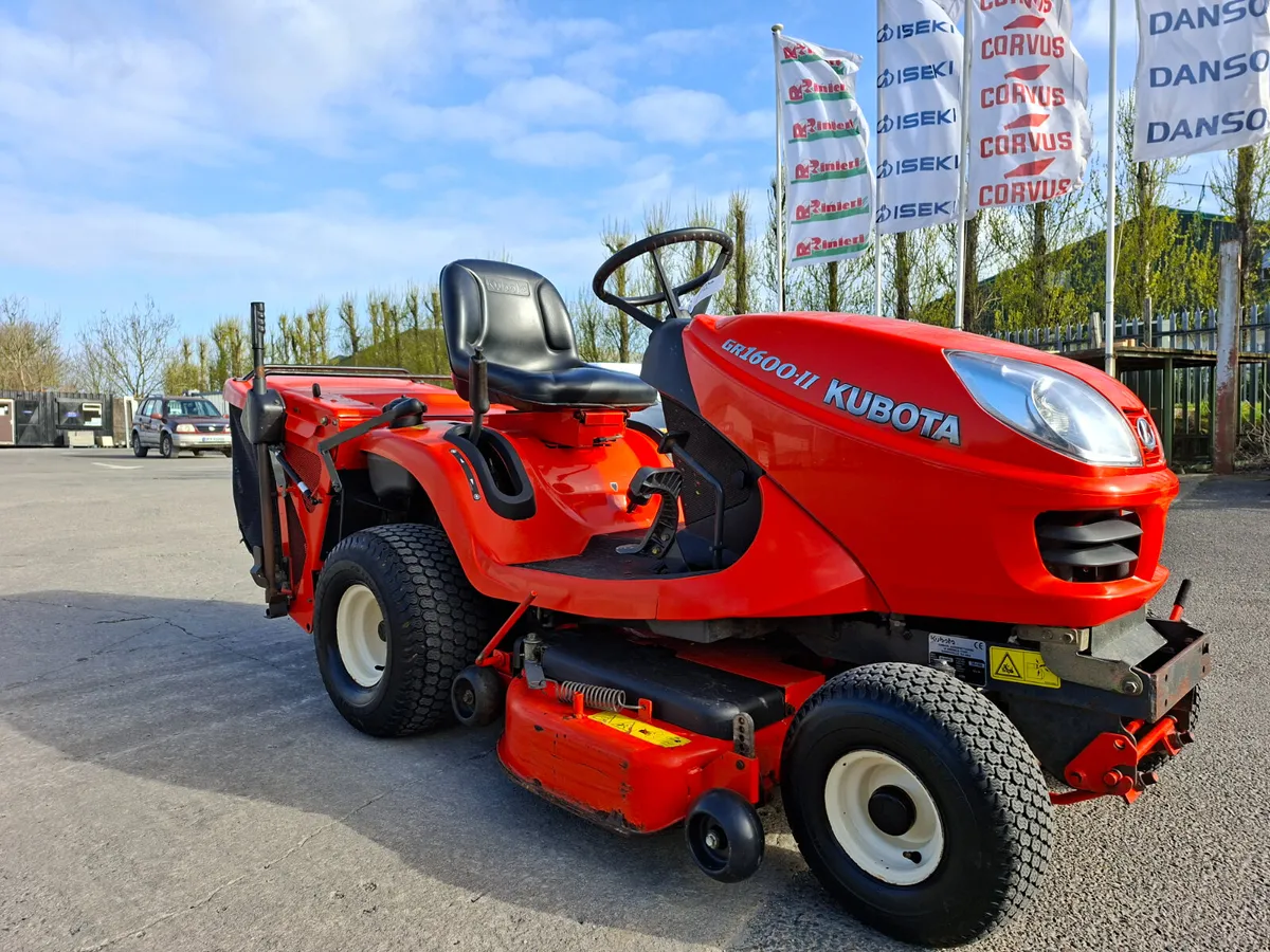 Kubota GR1600 ride on mower - Image 1