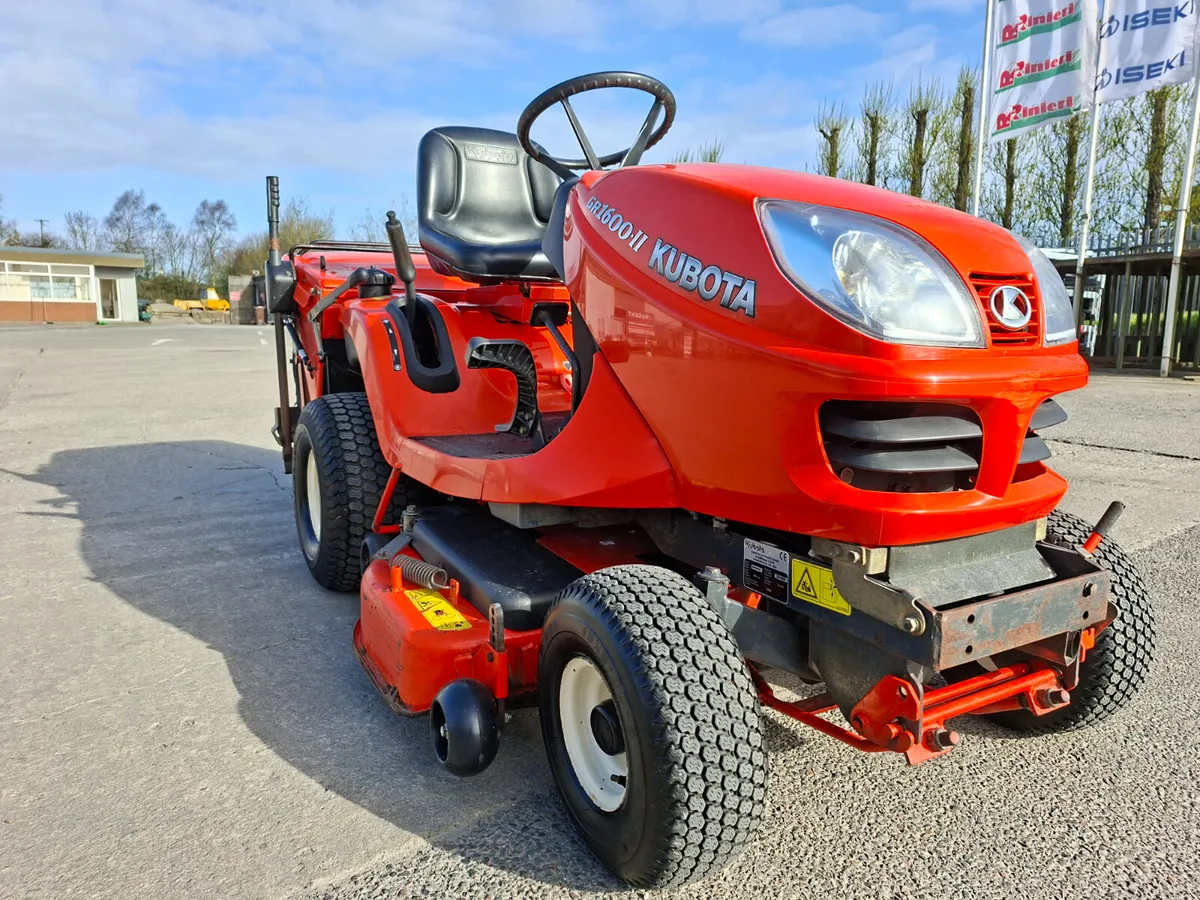 Kubota GR1600 ride on mower - Image 3