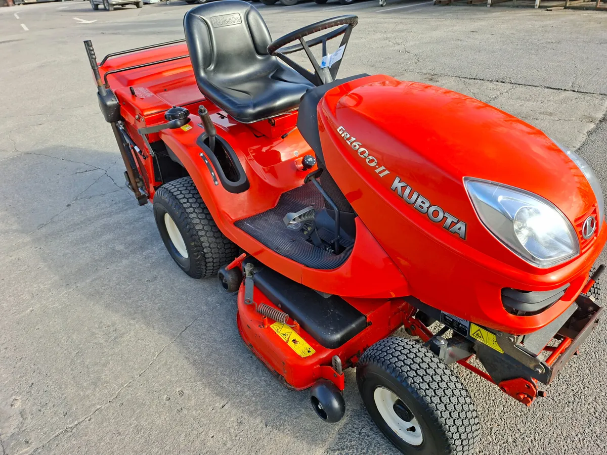 Kubota GR1600 ride on mower - Image 4