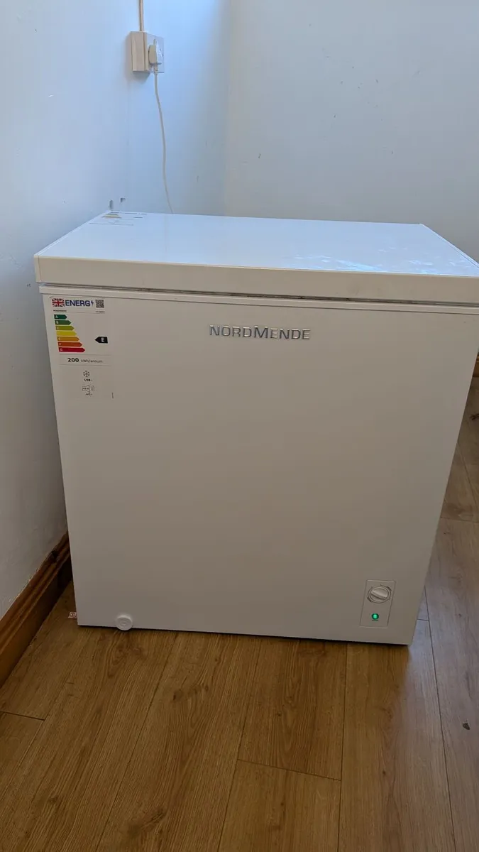 Chest Freezer - Image 1