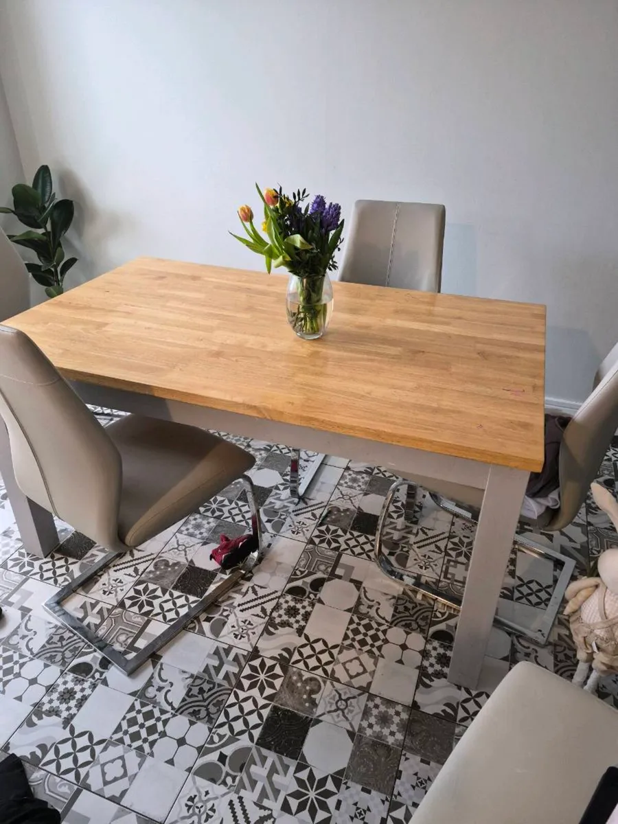 Solid Oak Dining Table - Image 2