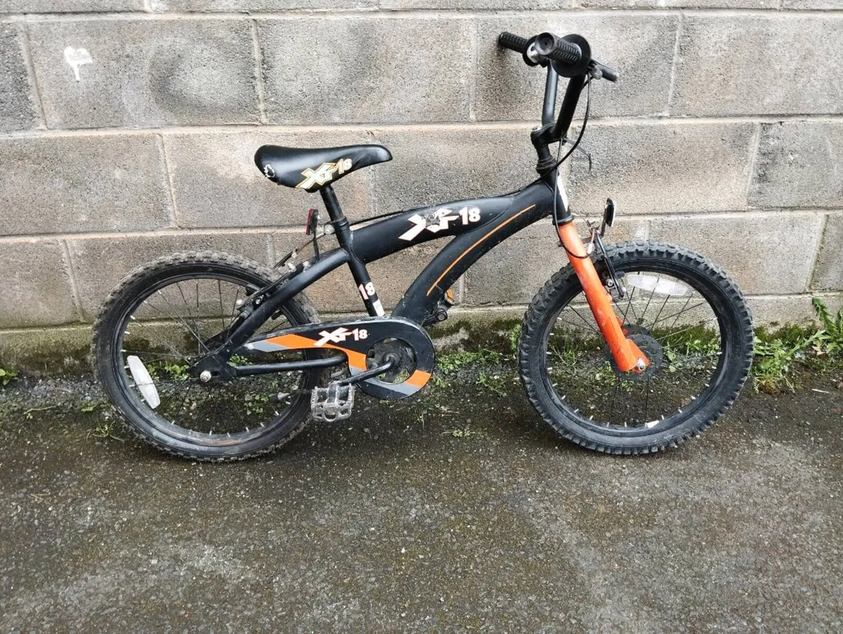Boys 18inch bike - Image 1