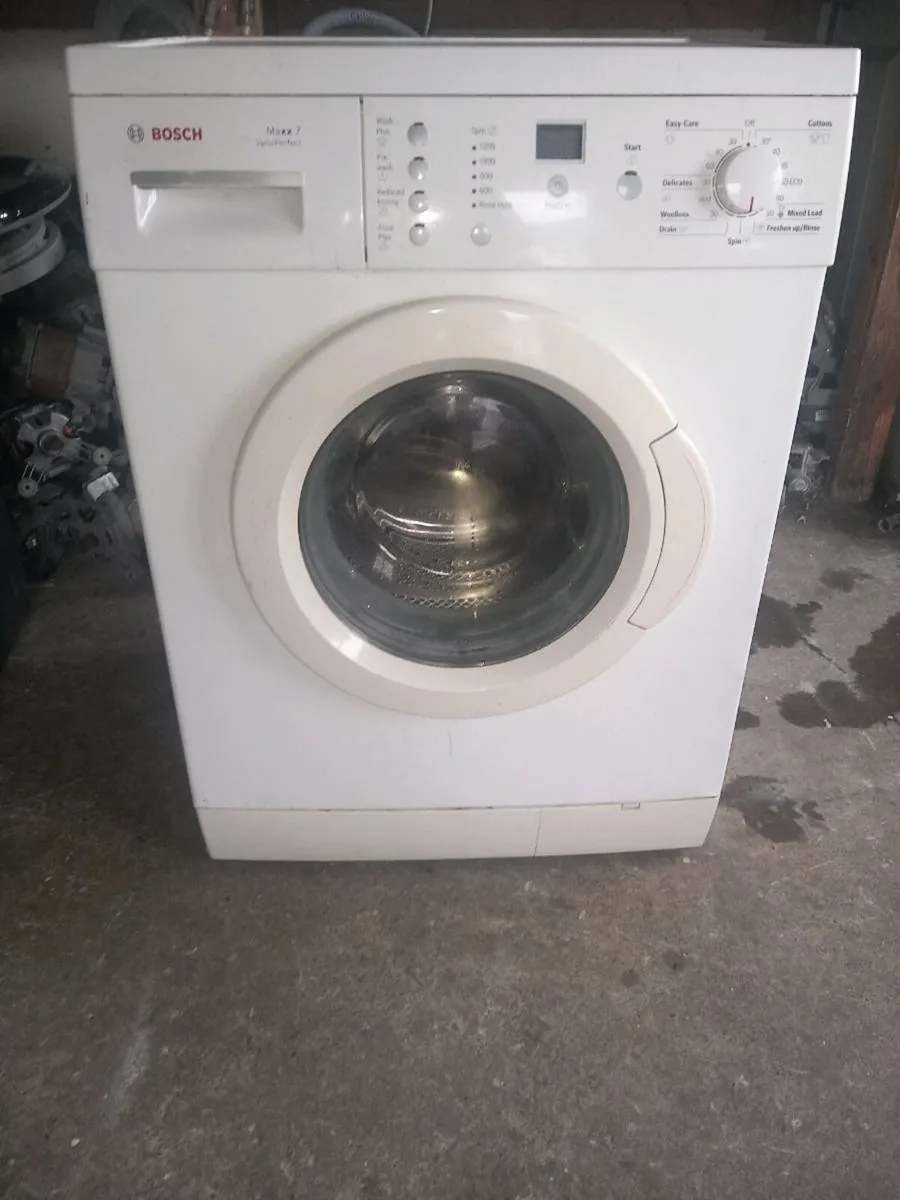 Bosch 7kg washing machine - Image 1