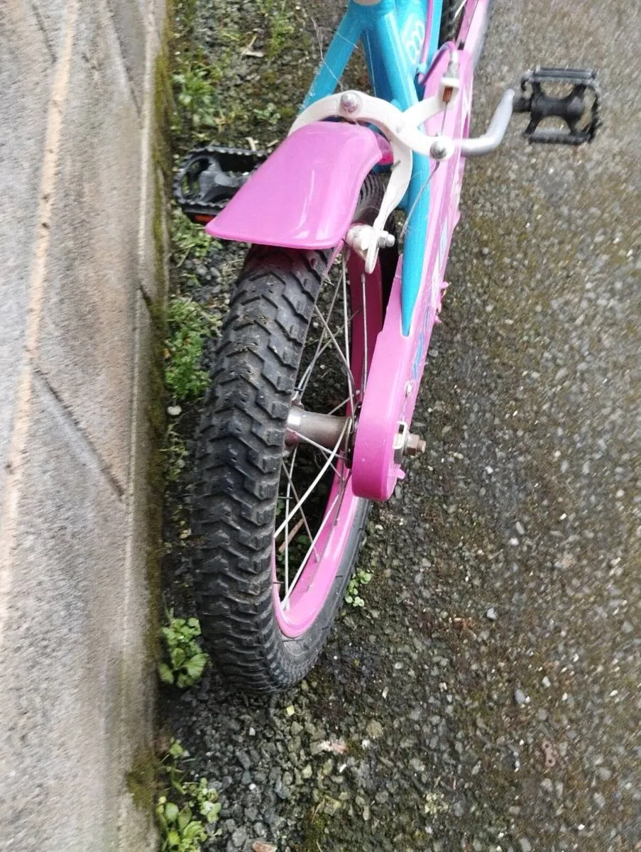 Girls 16inch bike - Image 4