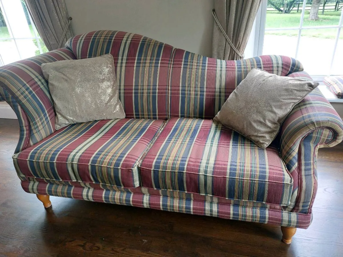 Chaise longue and armchair - Image 1