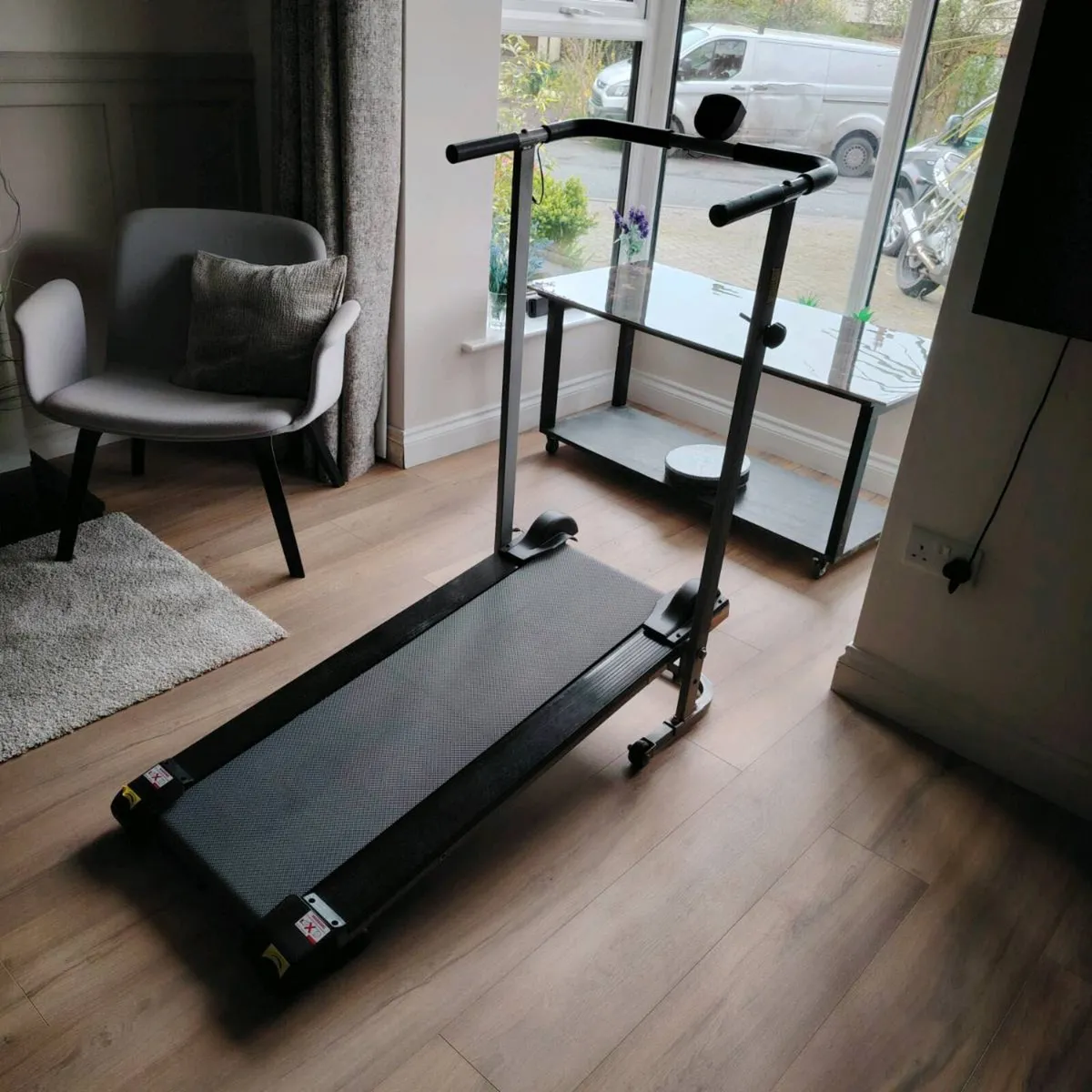 Treadmill for walking - Image 1