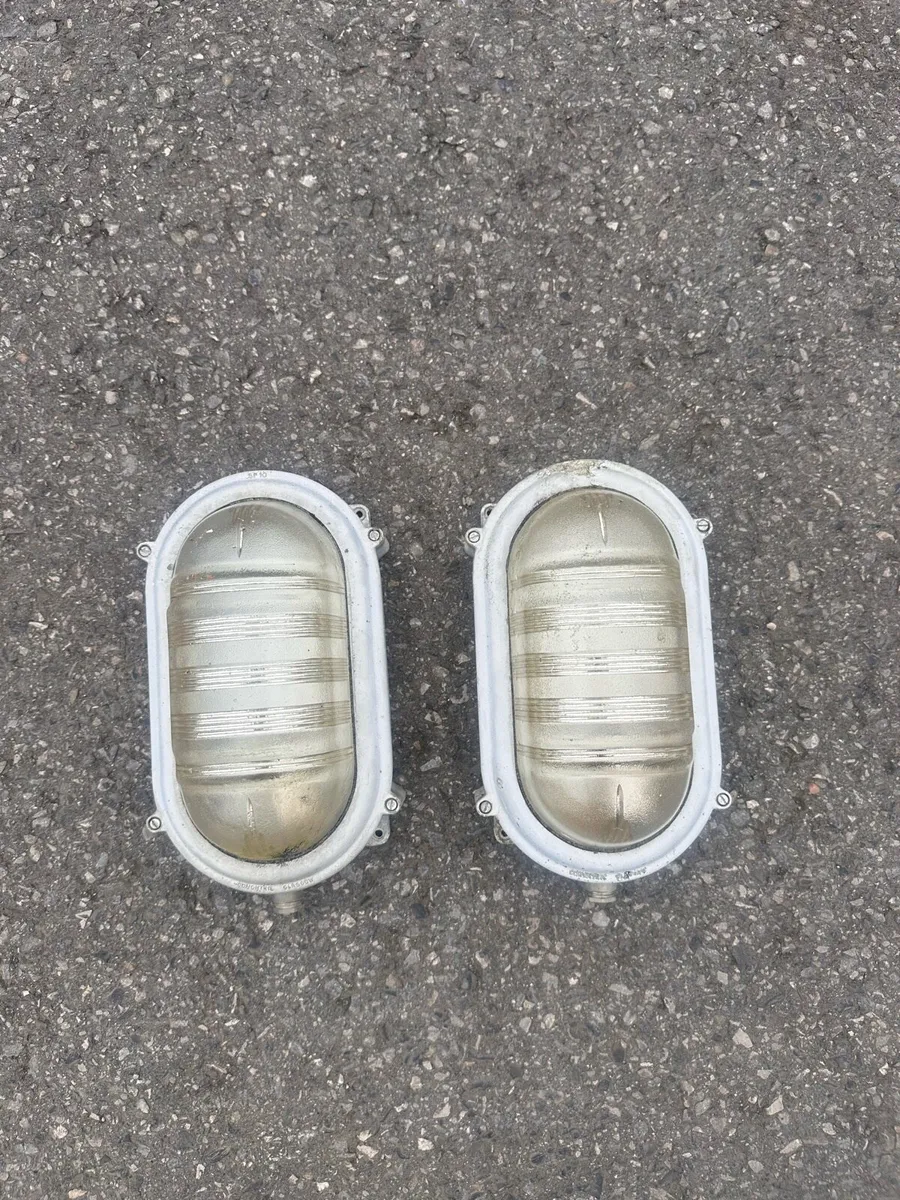 Coughtrie Vintage Light fixtures - Image 1