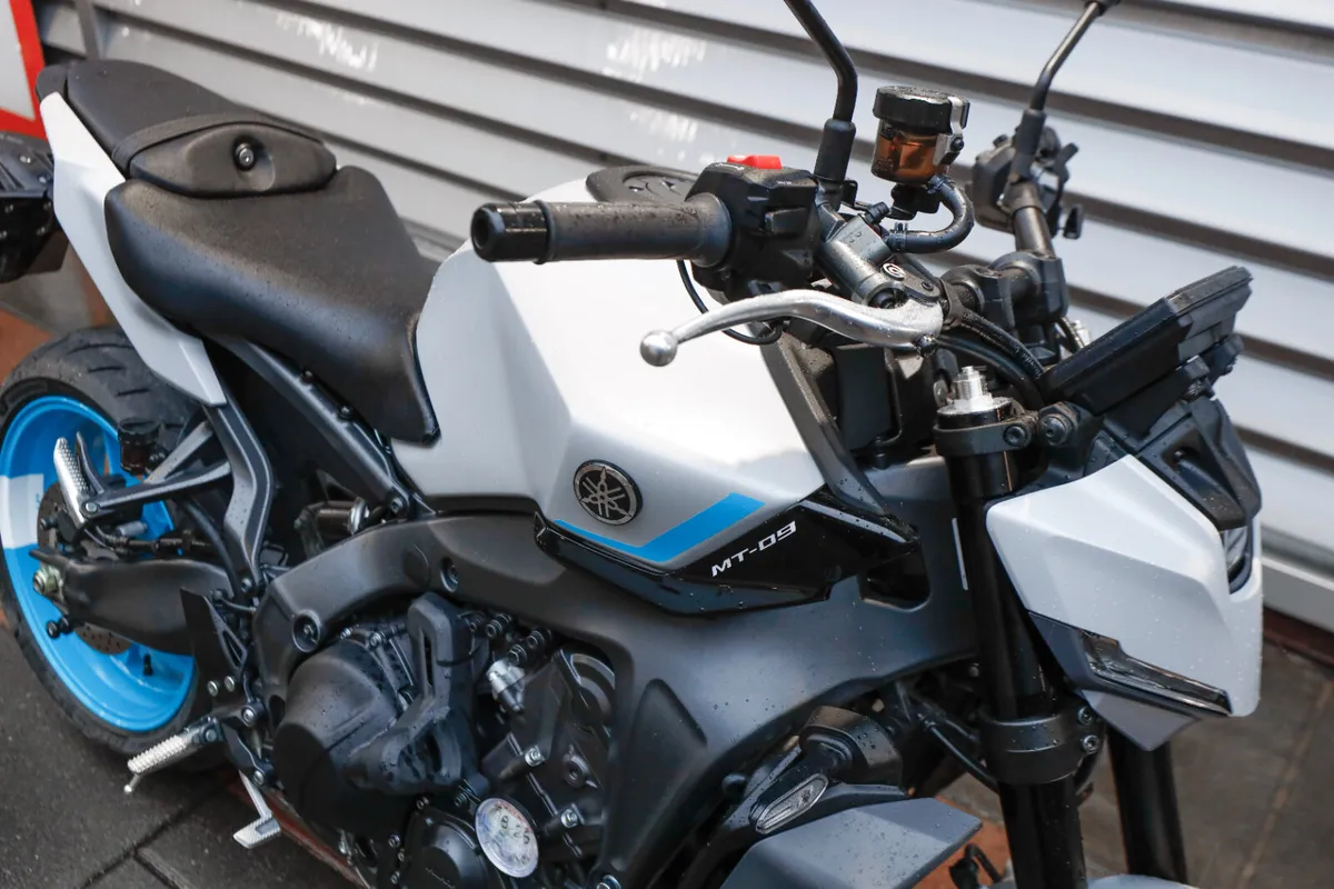 YAMAHA MT-09 - Image 3