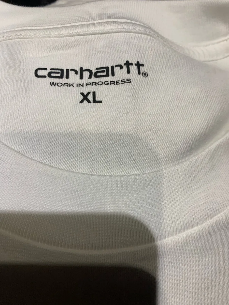 Carhartt t shirt new xl - Image 3