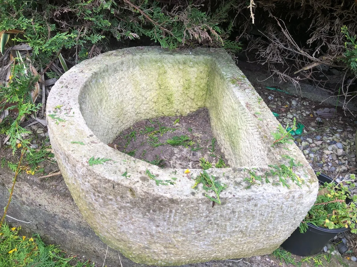 5 x beautiful hand carved stone troughs - Image 4