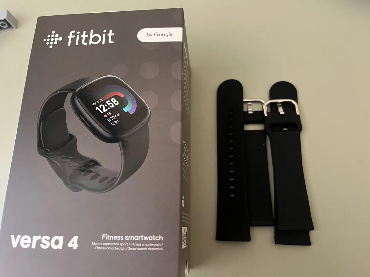 Fit bit Versa 4 - Image 3