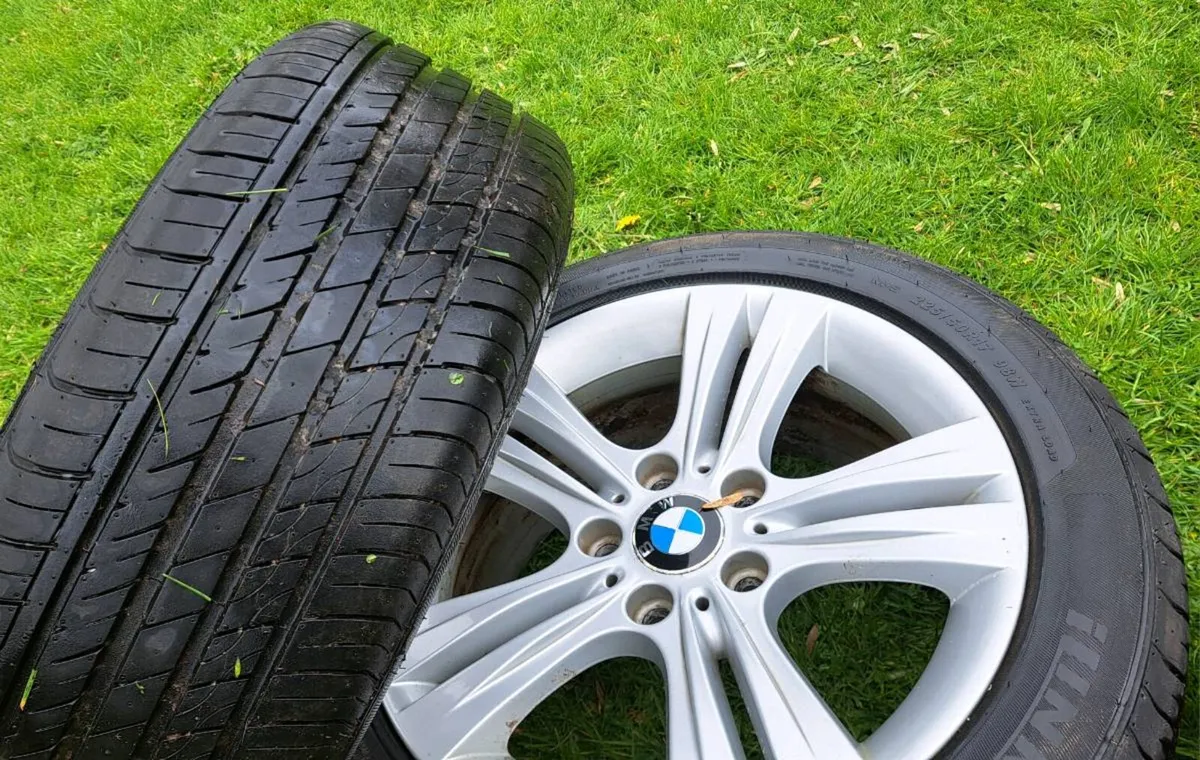 BMW Alloy wheels - Image 3