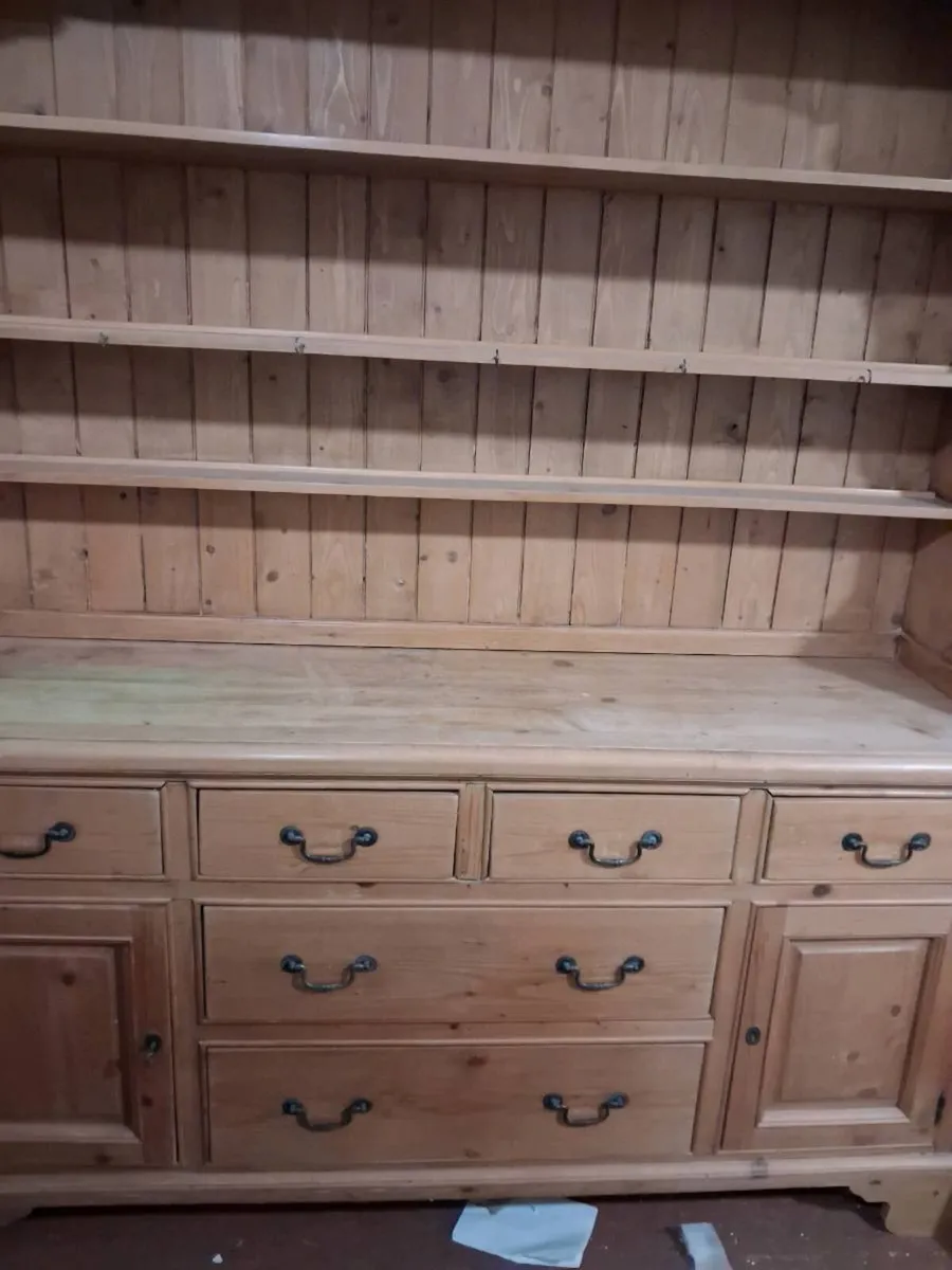 Pine dresser - Image 2