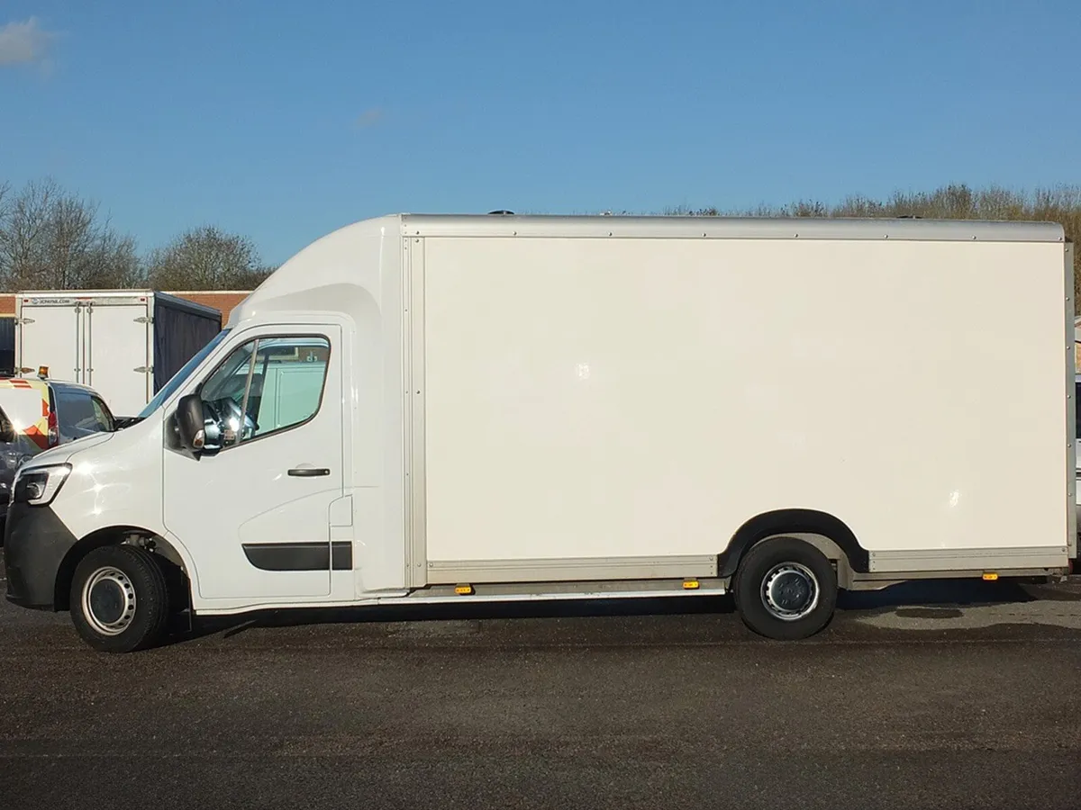 2023 Renault Master Luton Low Loader Box Van - Image 1