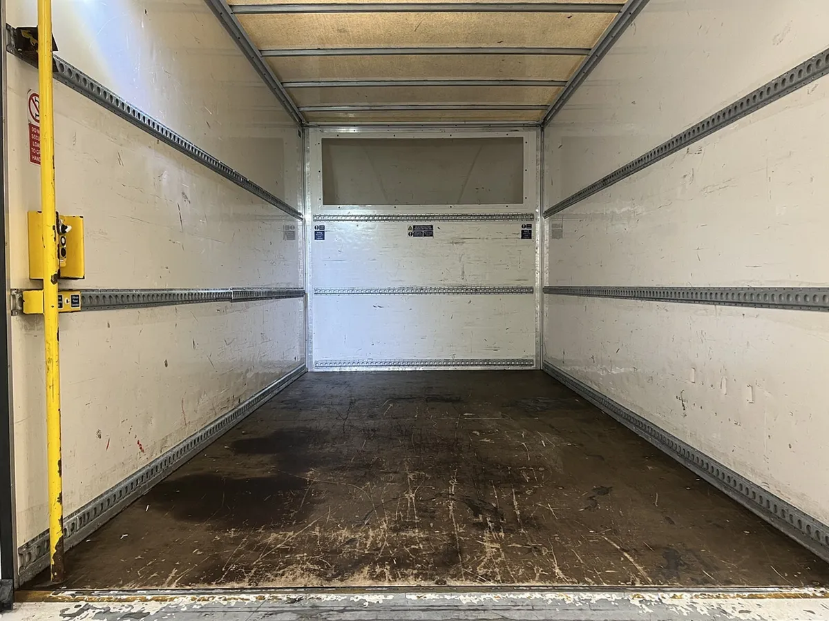 2021 Ford Transit Luton Box Van - Image 3