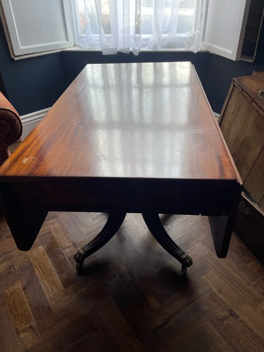 Georgian mahogany leaf table - Image 1