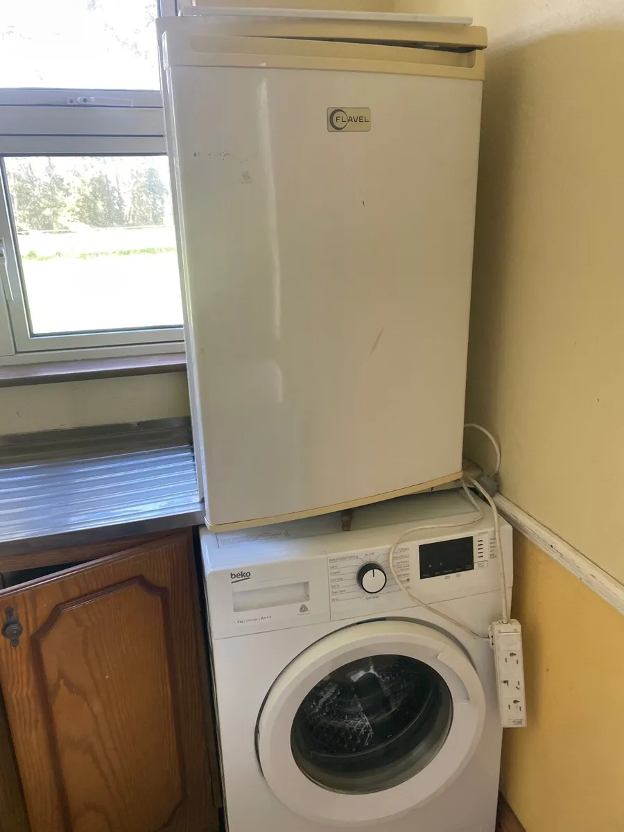 Household furniture - Image 2