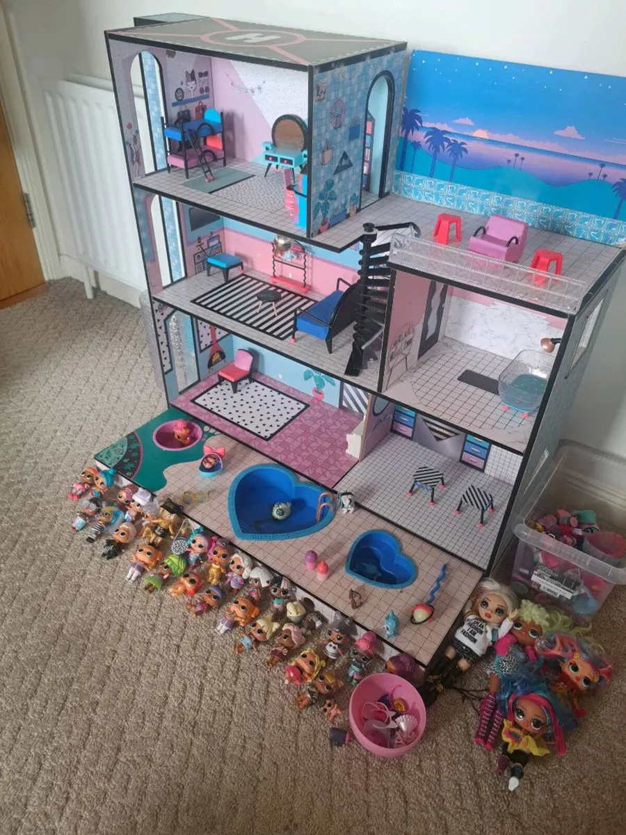 LOL Dolls House, LOL Dolls  & Accessories - Image 2