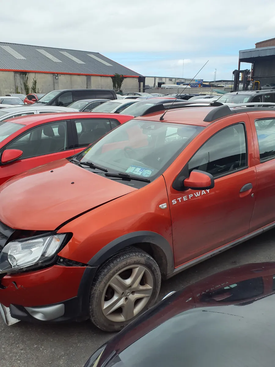 Dacia Sandero Stepway 2017 ! 1.5 diesel - Image 2