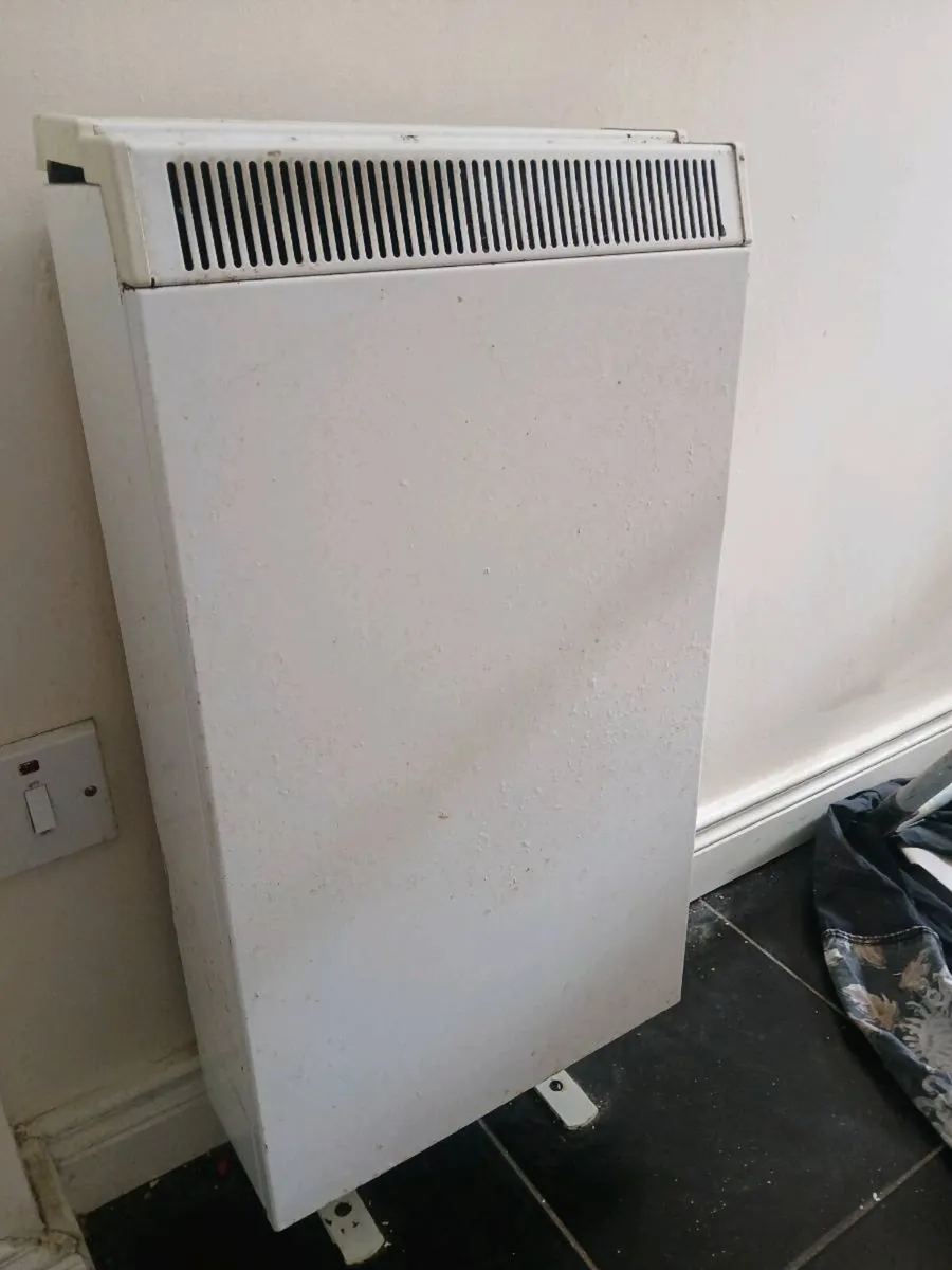 Storage heater - Image 2