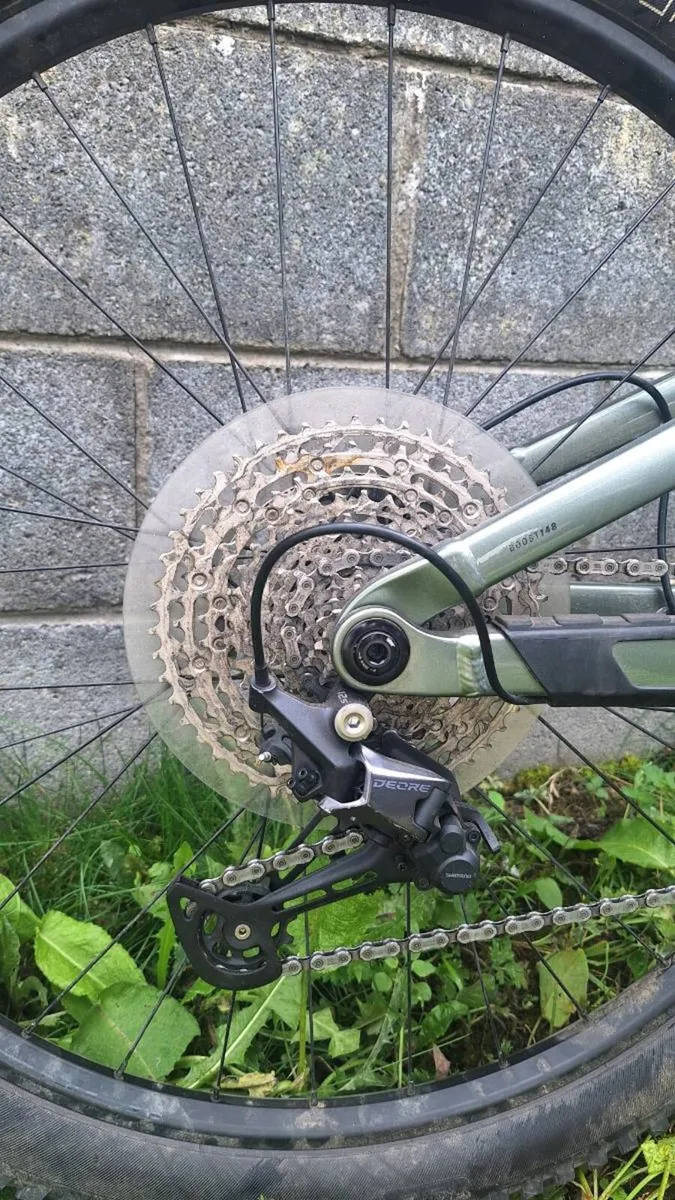 Trek Top Fuel 5 Full Suspension Mountain Bike 2024 - Image 4