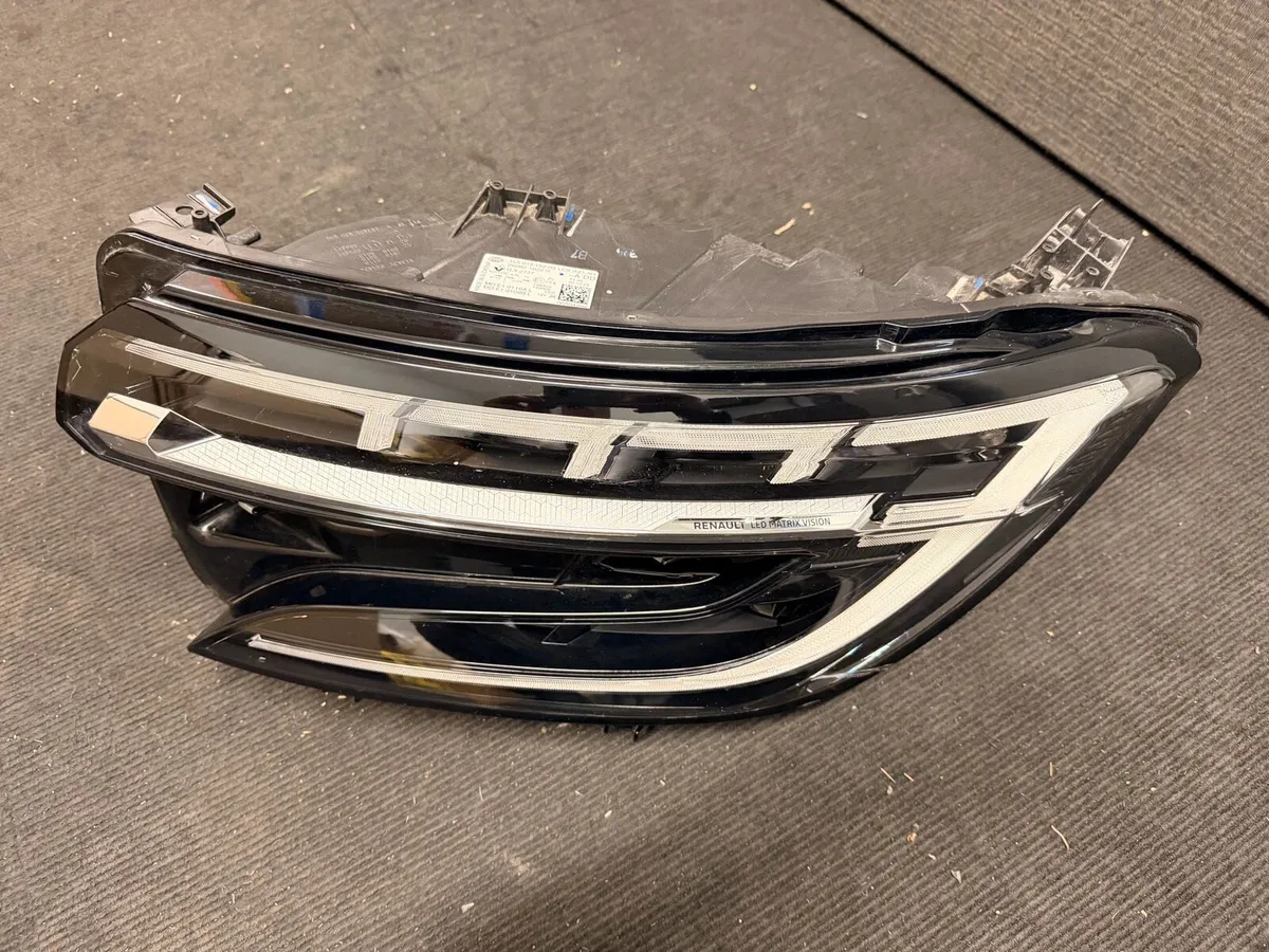 HEADLAMP LEFT /  Renault Austral Techno - Image 2