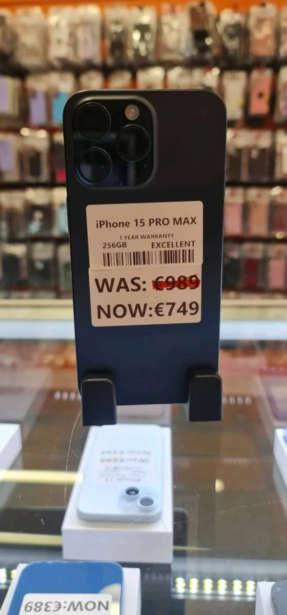 Iphone 15 pro max 1 year warranty 256GB - Image 3