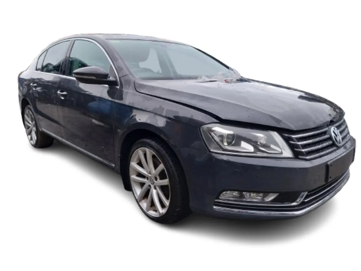 2012 VOLKSWAGEN PASSAT For Breaking/Dismantling - Image 1