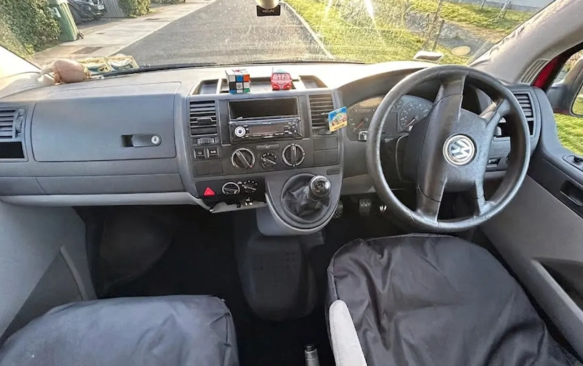 VW 1.9 T5 Campervan / Shuttle - Image 2