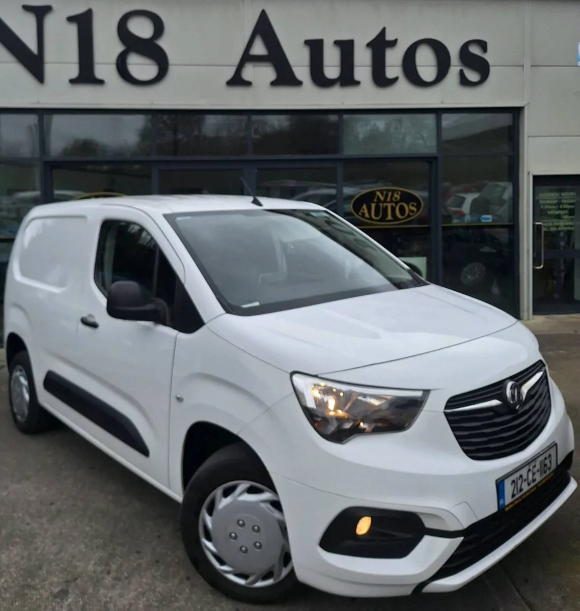 212 Vauxhall Combo Sportive 1.5 CDTi - Image 2